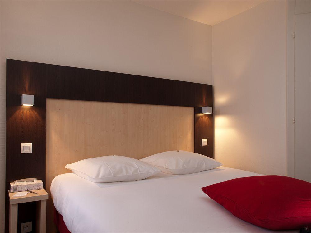 Kyriad Rouen Nord - Mont Saint Aignan Exterior foto