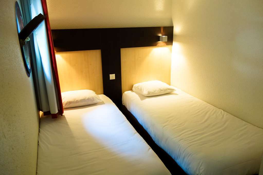 Kyriad Rouen Nord - Mont Saint Aignan Habitación foto